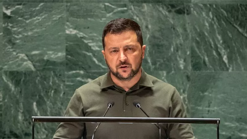 الرئيس الأوكراني يعين قائدًا جديدًا للقوات المشتركة
