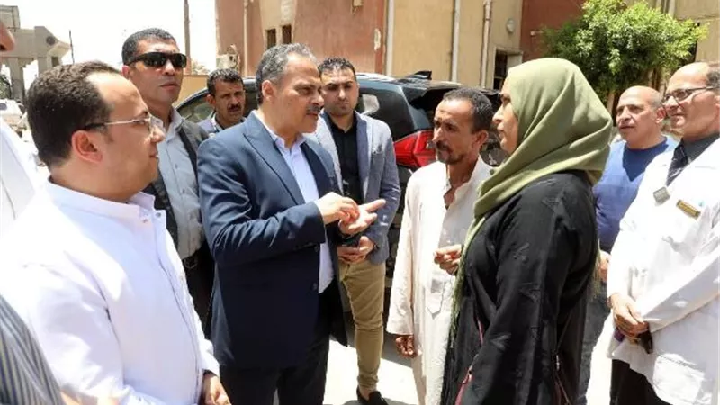 محافظ الشرقية يحيل العاملين بمستشفى بلبيس للتحقيق.. بالأسباب