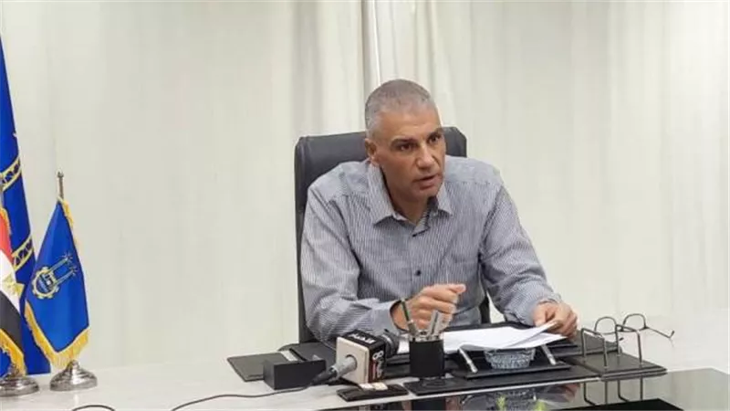 محافظ أسوان يعتمد تنسيق قبول الطلاب بمدارس الثانوية والخدمات