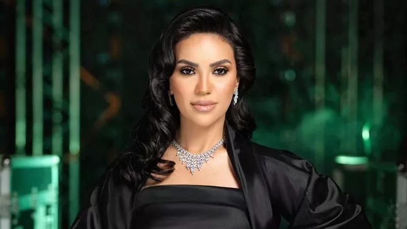 مي فاروق تحتفل بتخرج نجلتها من المدرسة