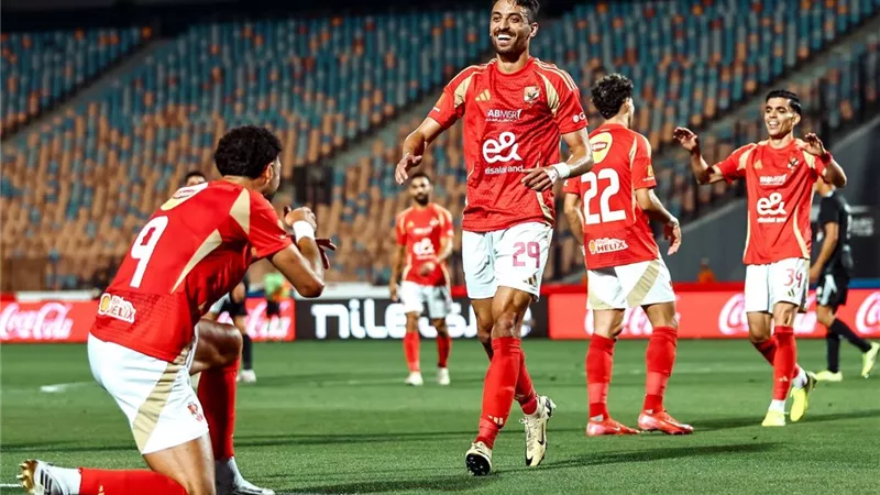 رحيل حسين الشحات وأفشة عن الأهلي.. وريبيرو يحسم موقفه