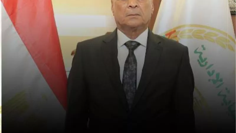 الرئيس السيسي يمنح 