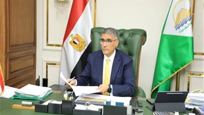 بحد أدنى ٢٢٥ درجة..محافظ الجيزة يعتمد تنسيق القبول بالثانوية العامة