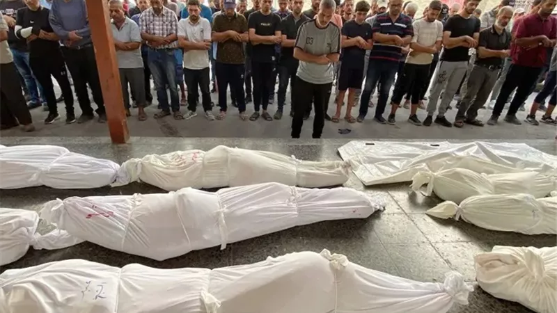 14 شهيدا في قصف للاحتلال على جباليا وخان يونس