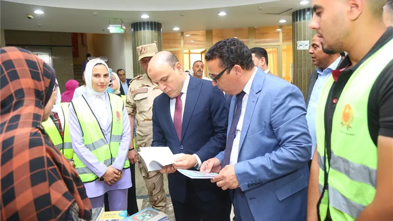 محافظ كفرالشيخ يفتتح معرض الكتاب بالمجمع الثقافي