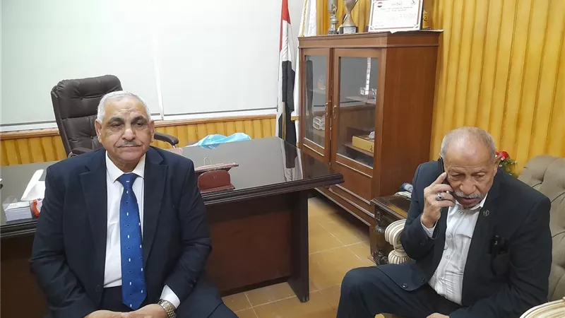 نقابة المعلمين ببنى سويف تتواصل مع أسرة معلمة توفت فى حادث سير