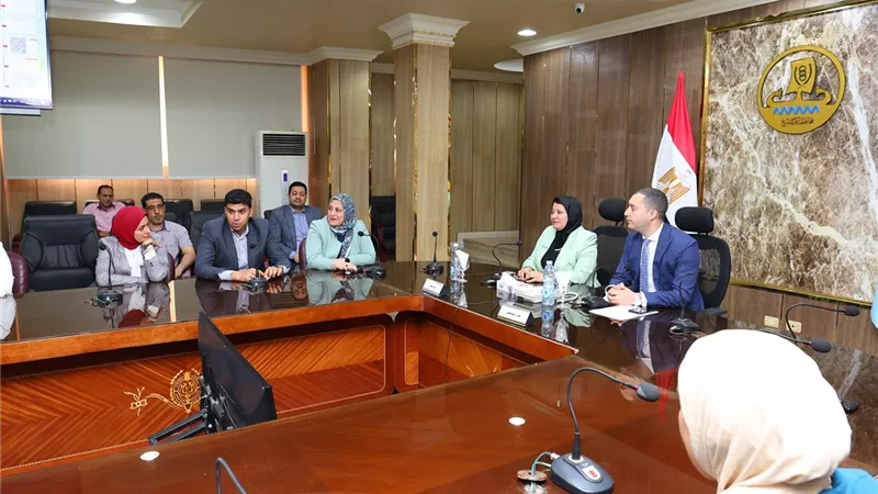 عبد المعطى يعقداجتماعًا لمناقشةخطة تنفيذ الهوية البصرية بكفرالشيخ