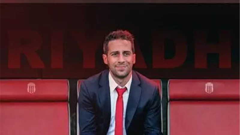 موقف حازم إمام من التواجد في جهاز الزمالك بقيادة يانيك فيريرا