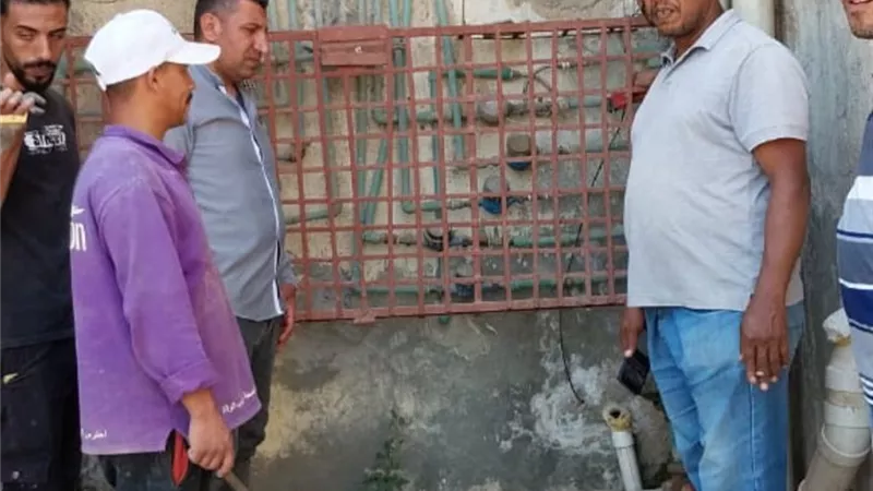 جهاز الشيخ زايد يضرب بيد من حديد ضد مخالفات المياه .. صور
