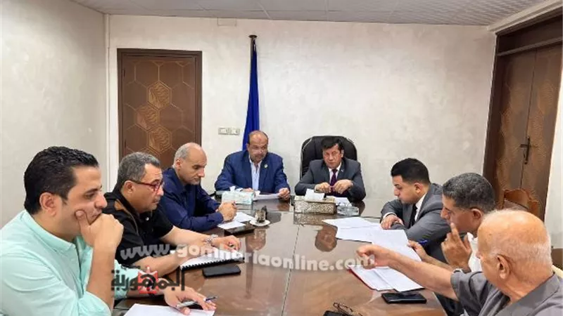 دمياط تبحث الإرتقاء بمنظومة مواقف السيارات