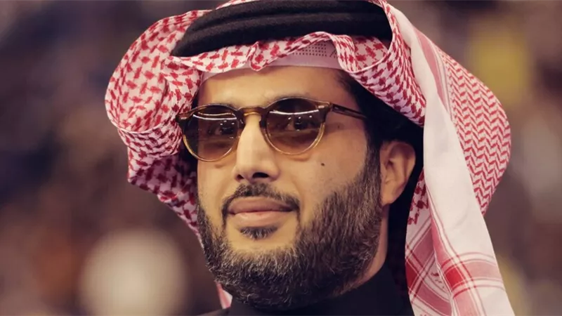 تركي آل الشيخ يُشعل مواقع التواصل الاجتماعي بتعليق مثير بعد فوزالهلال