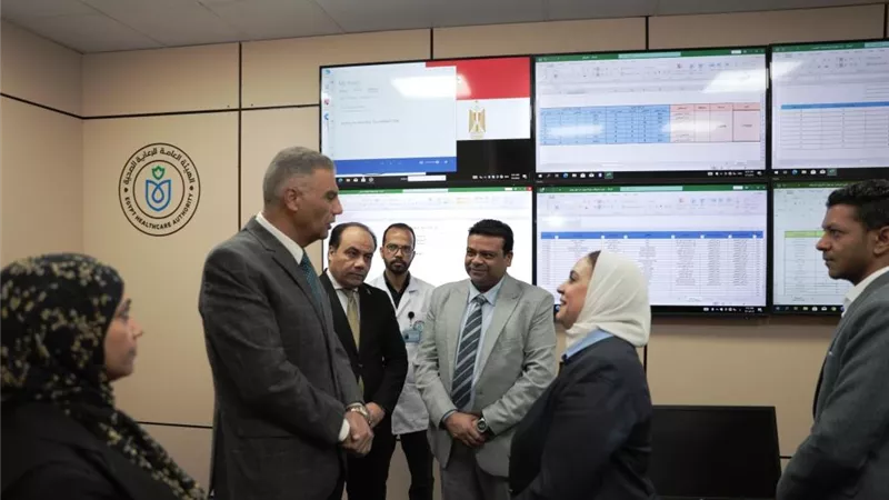 محافظ أسوان يشكر الرئيس عبد الفتاح السيسى بإسم أهالى المحافظة
