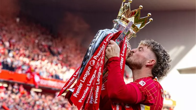 ليفربول يحدد سعر هارفي إليوت