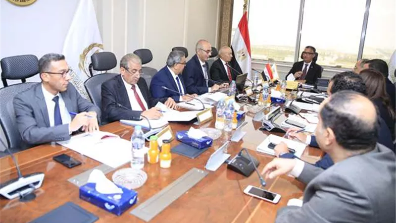 وزير التموين يوجّه بسرعة استكمال تطوير المطاحن