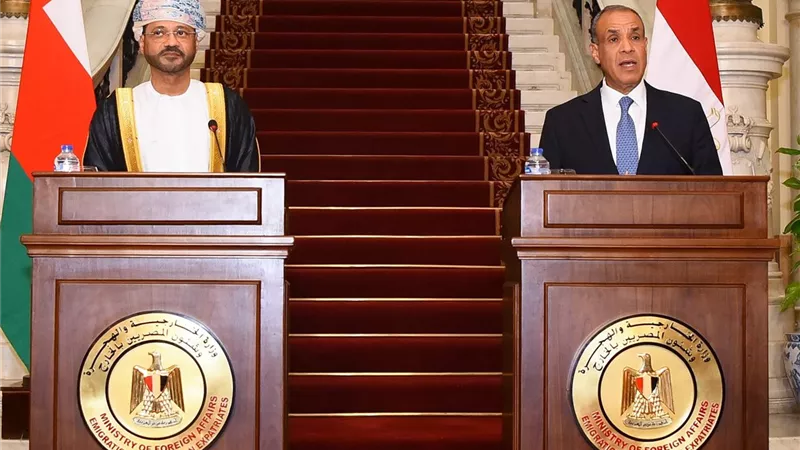 وزير خارجية مصر وسلطنة عمان يؤكدان رفض تهجير الفلسطينيين
