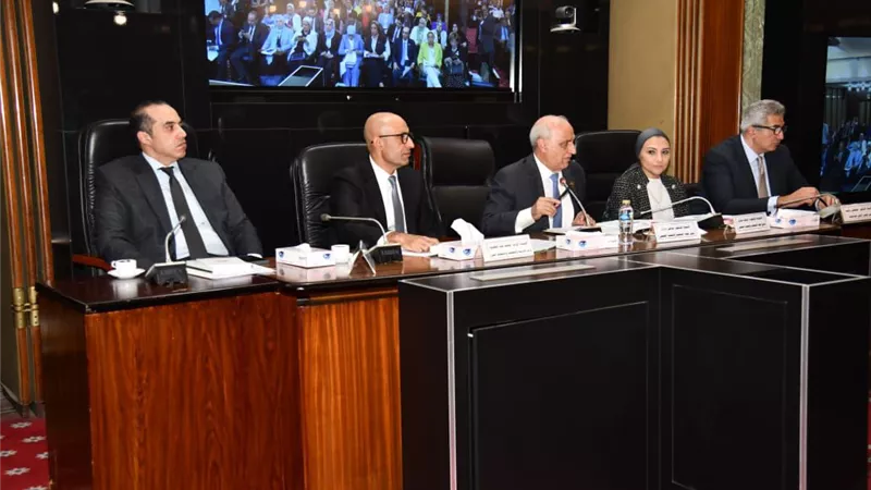 وزير التعليم يستعرض مشروع تعديل قانون التعليم وشهادة البكالوريا