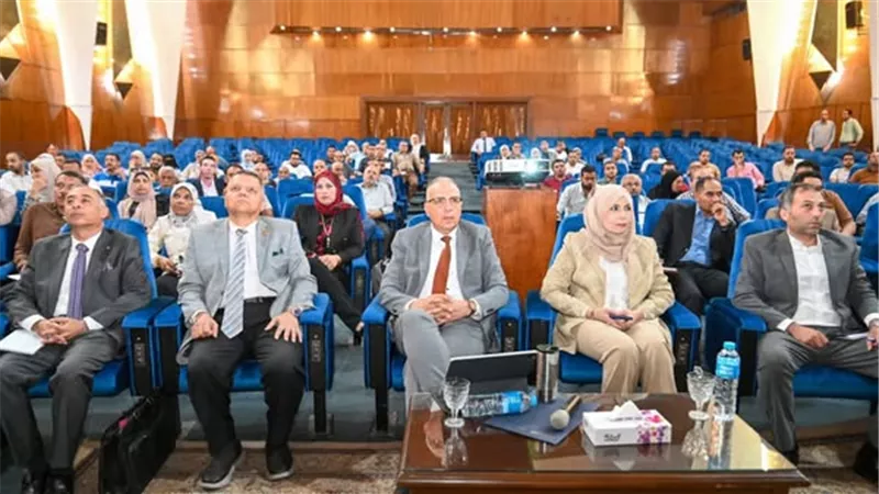 نائب وزير الصحة تستعرض مؤشرات الأداء السكاني بمحافظة الدقهلية