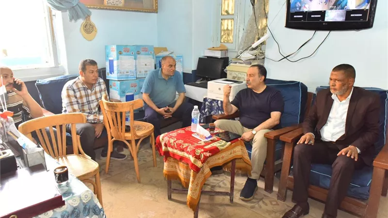 محافظ أسيوط يتفقد الإدارة التعليمية بمنفلوط ويؤكد دعم الدولة