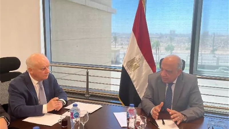 وزيرالكهرباء يجتمع مع نائب مدير المؤسسة الحكومية الروسية للطاقة الذرية