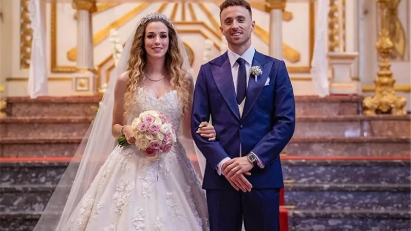 جوتا نجم ليفربول يحتفل بزفافه قبل وفاته بأيام.. صور