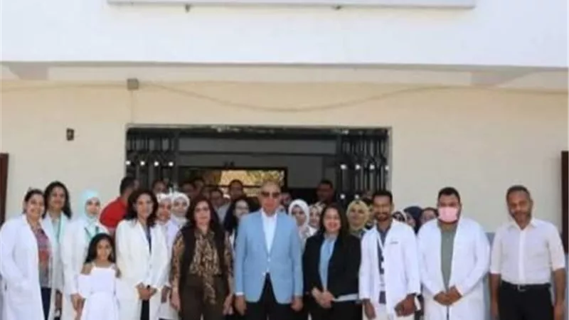 مستشفى الرمد بالمنيا تتلقى تبرعا بعدد من الآلات لجراحات الشبكية