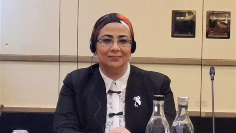 أمل عمار تشارك فى الجلسة الافتتاحية للقمة العالمية للمرأة 2025