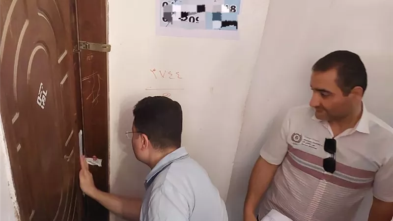 غلق عيادة نفسية بالمنصورة يديرها منتحل صفة طبيب وضبط أدوية مخدرة