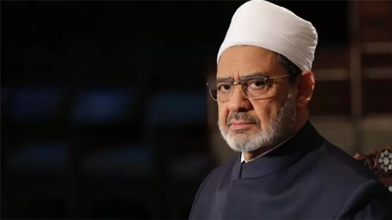 شيخ الأزهر ينعى الفقيه القانوني الدكتور علي الغتيت