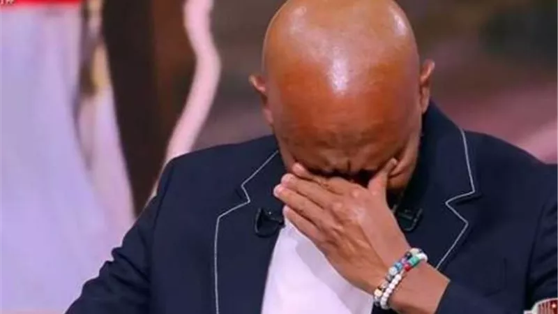 شيكابالا يعلن اعتزاله كرة القدم وينهار في البكاء - شاهد
