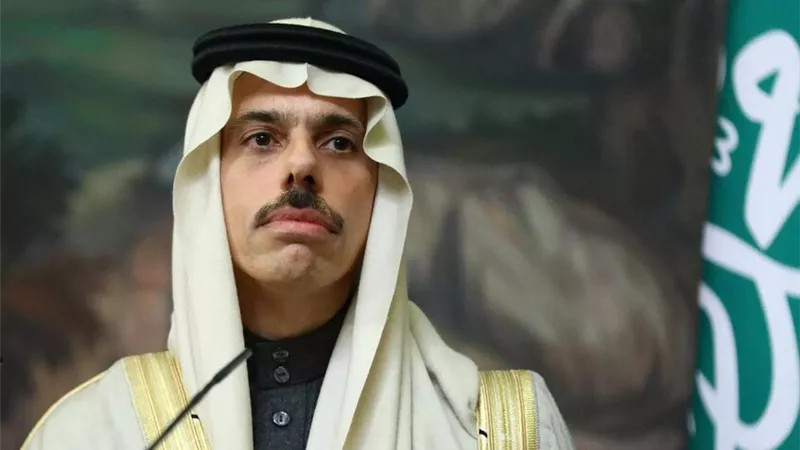وزير الخارجية السعودي يصل إلى روسيا في زيارة رسمية