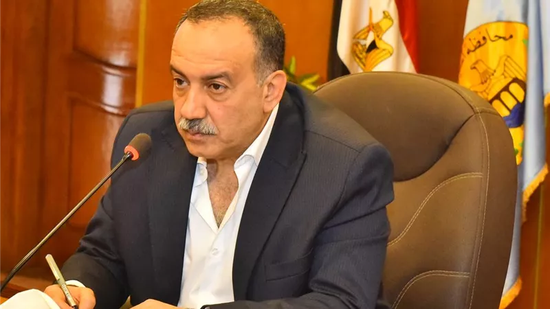 محافظ أسيوط يعتمد الحيز العمراني لـ27 عزبة في 10 مراكز