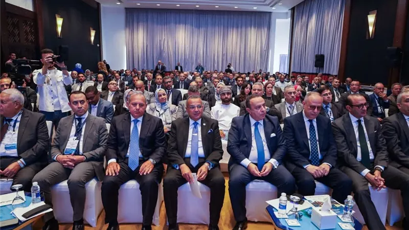 محافظ جنوب سيناء يفتتح ملتقى رؤساء إدارات المخاطر في المصارف..صور