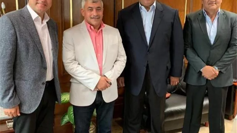 شاهين مد جسورالتعاون مع مجتمع النقل البحرى