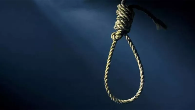 بسبب فسخ خطوبته.. شاب ينتحر شنقا