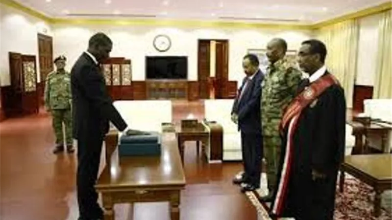 وزير العدل السودانى يؤكد أهمية مراجعة القوانين والاستفادة من تجارب بعض الدول