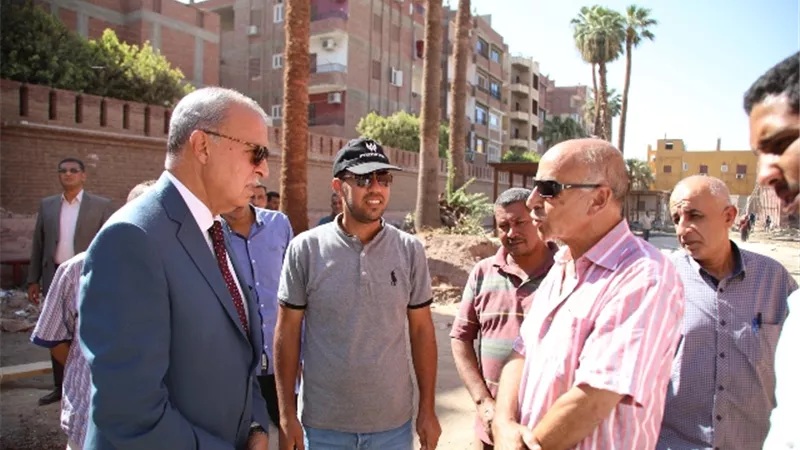 محافظ قنا يتابع اعمال ترميم قصر الأمير يوسف كمال