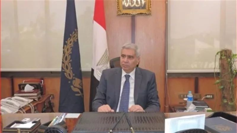 إحالة ٣٢ موظفاً 