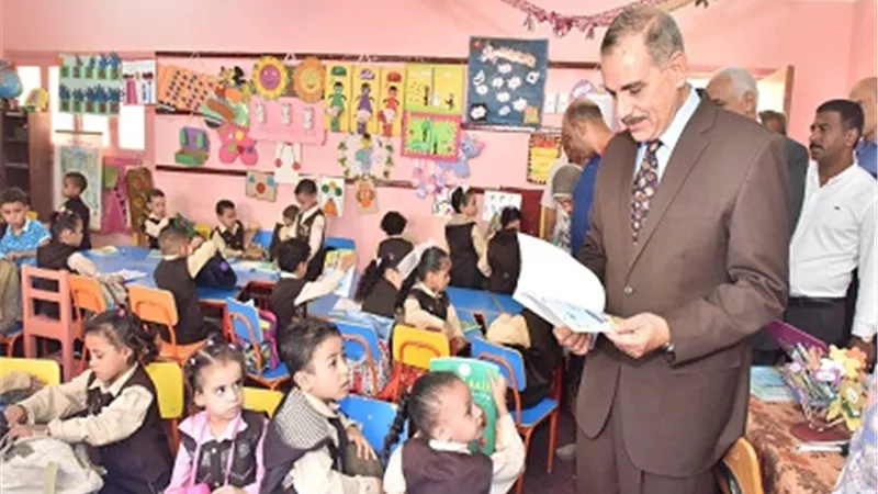 محافظ أسيوط يتفقد مدارس الواسطى والانتصار والجلاء