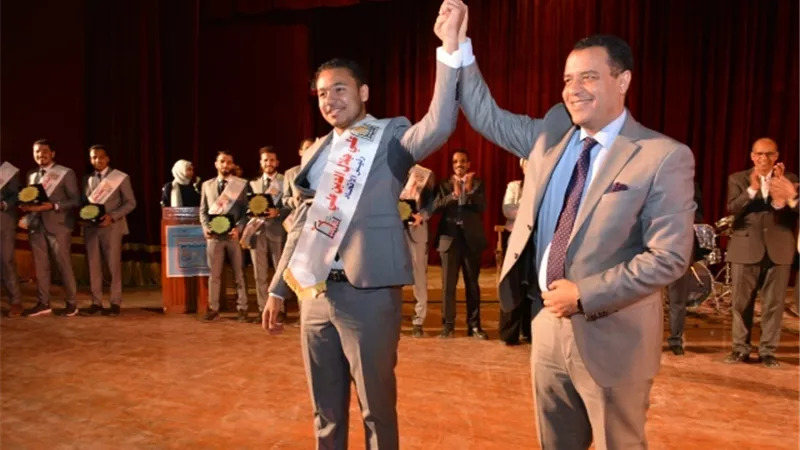 رئيس اتحاد طلاب جامعة أسيوط يحصد مركزين متقدمين فى مسابقة الطالب المثالي