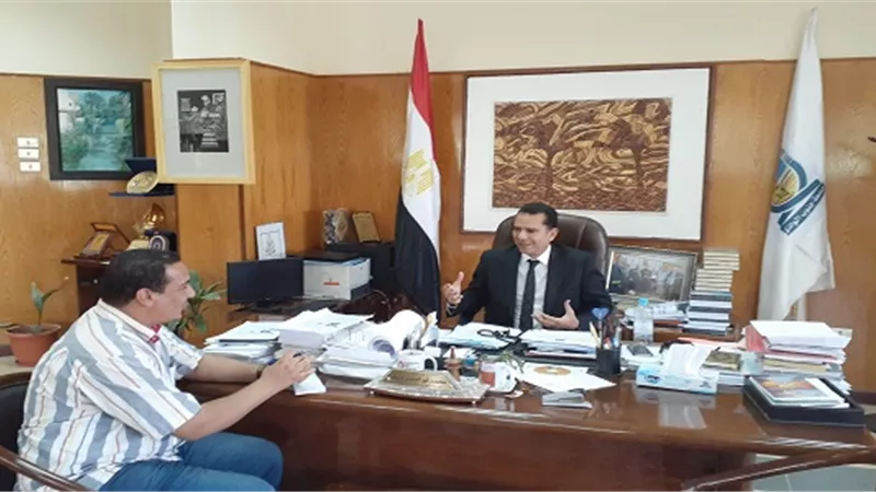 د.أبوالفضل بدران: تشكيل لجنة لتقييم تجربة التصحيح الإلكترونى ولا تراجع عن تطبيق النظام