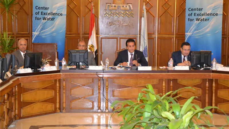 ,وزراء التعليم العالى والزراعة والمحافظ بمركز التميز