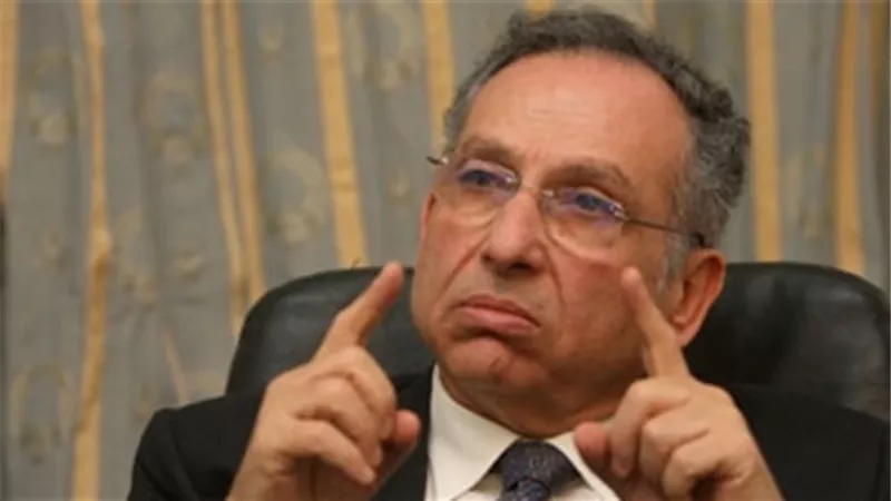 أخطاء كارثية لممدوح حمزه.. والأجانب اجمعو على فشله