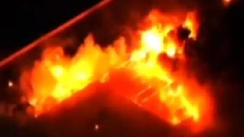 إخماد حريق شقة بدار السلام في سوهاج
