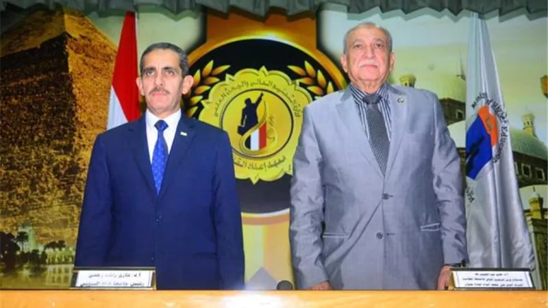 رئيس جامعة القناة يزور مركز اعداد القادة بحلوان ..صور