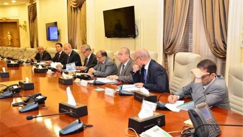 محافظ كفرالشيخ يعلن تفاصيل إختيار قيادات محليات المحافظات