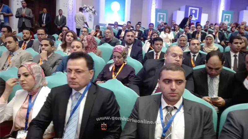 ننشر الصور الأولى من قاعة المنارة قبل انطلاق المؤتمر الوطنى الثامن للشباب