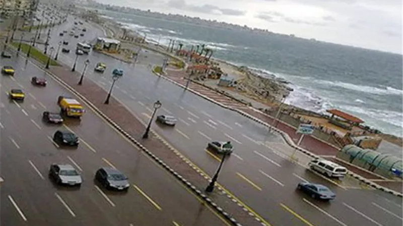 امطار غزيرة بمحافظة الاسكندرية خلال الساعات الأولى من صباح السبت