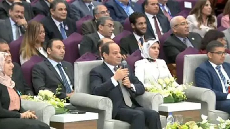 السيسى للمصريين : ابنكم شريف وأمين ومخلص
