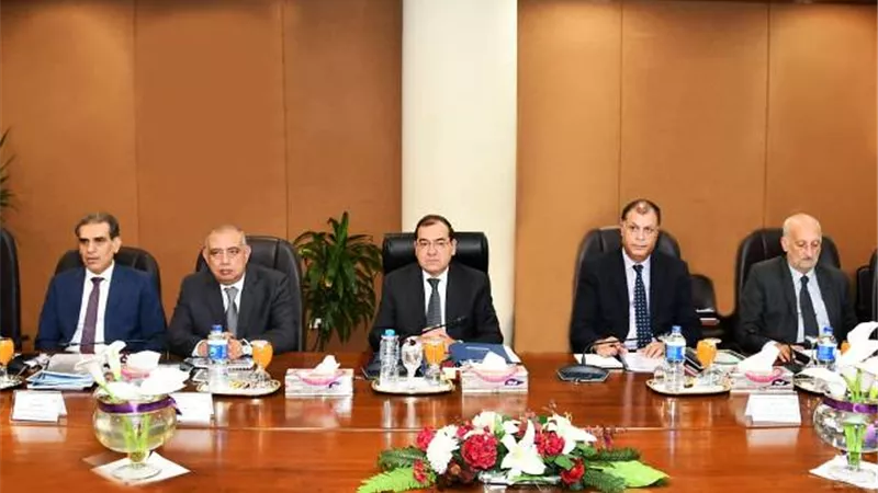 الملا يترأس باكورة أعمال الجمعيات العامة لشركتى بتروجاس والقاهرة لتكرير البترول