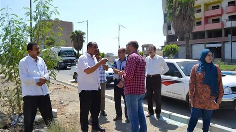 متابعة أعمال التطوير والتجميل بطريق ناصر بالسويس